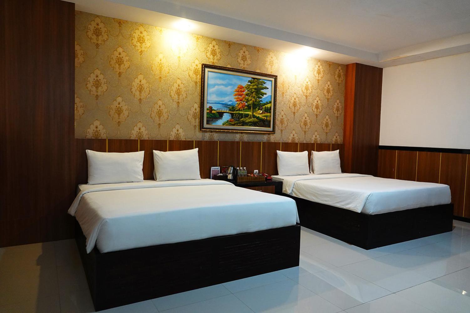 Bondowoso Baratha Hotel & Resto מראה חיצוני תמונה