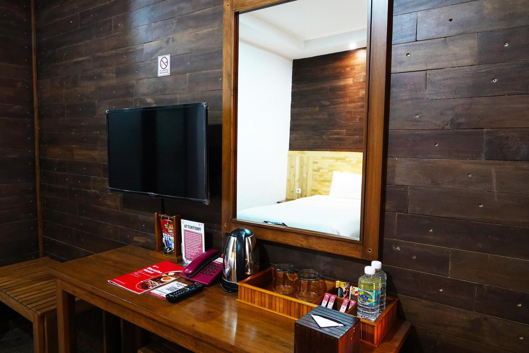Bondowoso Baratha Hotel & Resto מראה חיצוני תמונה
