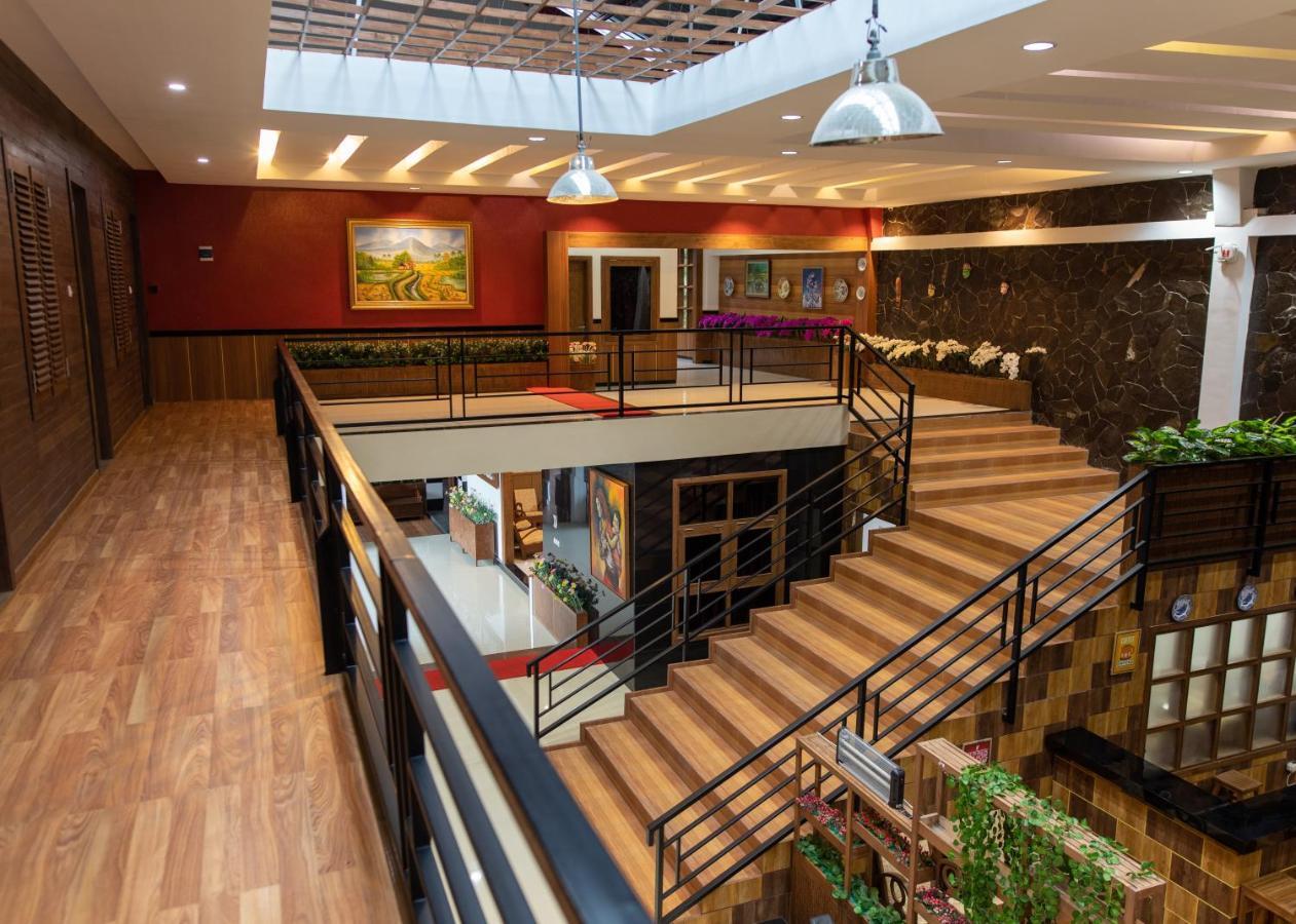 Bondowoso Baratha Hotel & Resto מראה חיצוני תמונה